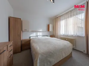 Prodej bytu 3+1, Karlovy Vary, Šumavská, 64 m2