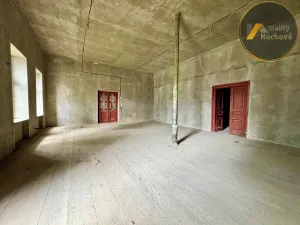 Prodej komerční nemovitosti, Městec Králové, T. G. Masaryka, 2550 m2