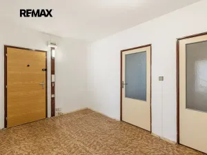 Prodej bytu 3+1, Praha - Řepy, Na chobotě, 77 m2