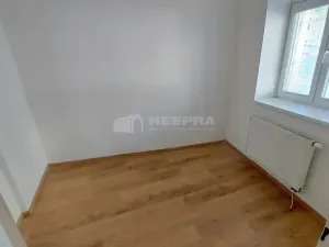 Pronájem bytu 3+1, Praha - Žižkov, Biskupcova, 70 m2
