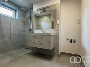 Pronájem bytu 2+1, Huslenky, 80 m2