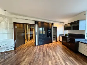 Prodej bytu 2+kk, Plzeň, Koterovská, 53 m2