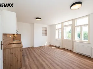 Pronájem bytu 1+kk, Liberec - Liberec XXX-Vratislavice nad Nisou, U Sila, 27 m2