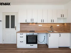 Pronájem bytu 1+kk, Liberec - Liberec XXX-Vratislavice nad Nisou, U Sila, 27 m2