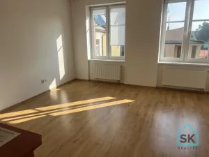 Pronájem bytu 1+kk, Město Albrechtice, nám. ČSA, 35 m2