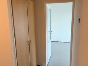 Prodej bytu 3+1, Praha - Kobylisy, Famfulíkova, 70 m2
