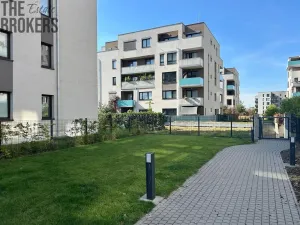 Pronájem bytu 2+kk, Praha - Hloubětín, Saarinenova, 49 m2