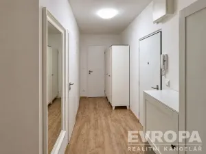 Prodej bytu 3+1, Praha - Střížkov, Harrachovská, 61 m2