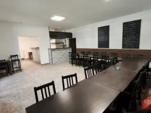 Prodej komerční nemovitosti, Nupaky, Nupacká, 241 m2