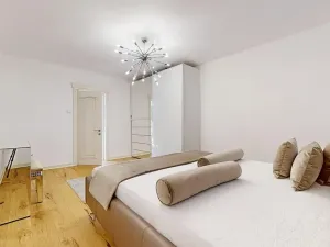 Prodej vícegeneračního domu, Praha - Pitkovice, Žampiónová, 190 m2