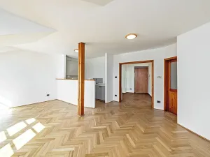 Prodej bytu 2+kk, Praha - Vršovice, Černomořská, 63 m2