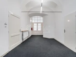 Pronájem kanceláře, Praha - Záběhlice, Za potokem, 168 m2