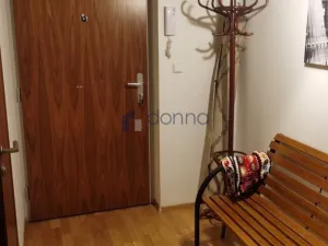 Pronájem bytu 2+kk, Praha, Jeseniova, 58 m2