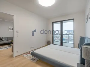 Pronájem bytu 2+kk, Praha, Jankovcova, 60 m2