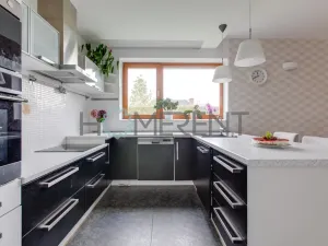 Pronájem vily, Nučice, Krahulovská, 240 m2