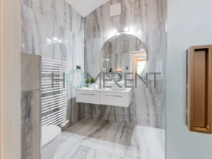 Prodej bytu 2+kk, Praha - Karlín, Peckova, 86 m2