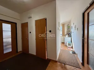 Prodej bytu 2+1, Kadaň, Chomutovská, 52 m2