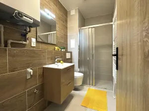 Pronájem bytu 2+kk, Znojmo, nám. Kpt. Otm. Chlupa, 42 m2