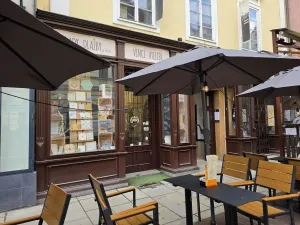 Pronájem obchodního prostoru, Plzeň, Bezručova, 35 m2