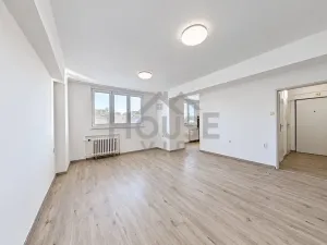 Prodej bytu 2+1, Praha - Modřany, U zastávky, 54 m2