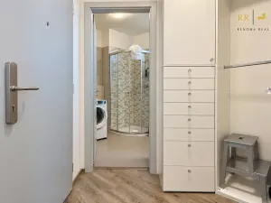 Pronájem bytu 1+kk, Brno, třída Generála Píky, 36 m2