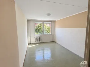 Prodej bytu 3+1, Praha - Řepy, Zrzavého, 83 m2