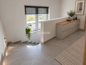 Prodej bytu 3+kk, Nučice, U zastávky, 99 m2