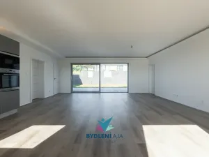 Prodej rodinného domu, Dubí, V Aleji, 206 m2