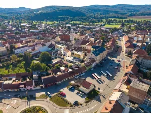 Prodej výrobních prostor, Ivančice, Palackého náměstí, 1196 m2
