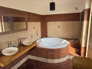 Prodej rodinného domu, Husinec, Hlavní, 155 m2