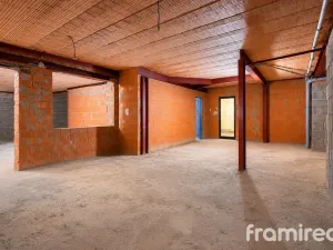 Prodej rodinného domu, Ohrobec, Krátká, 400 m2