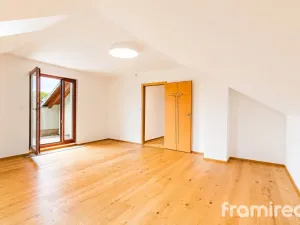 Prodej rodinného domu, Ohrobec, Krátká, 298 m2