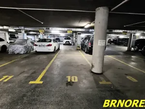 Pronájem garážového stání, Brno, Příkop, 12 m2