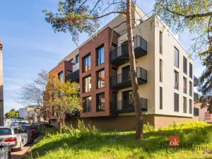 Pronájem bytu 1+kk, Hradec Králové, Na Střezině, 35 m2