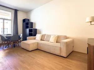 Pronájem bytu 2+kk, Praha - Vinohrady, Rybalkova, 39 m2