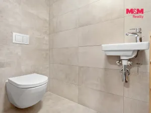 Prodej bytu 2+kk, Praha - Jinonice, Řeporyjská, 79 m2