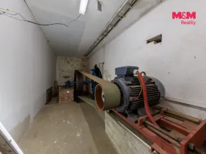 Prodej výrobních prostor, Nejdek, Závodu míru, 2388 m2