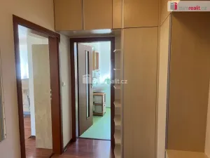 Pronájem bytu 1+kk, Praha - Ďáblice, Hořínecká, 48 m2