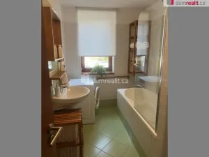 Pronájem bytu 1+kk, Praha - Ďáblice, Hořínecká, 48 m2