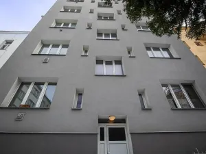 Pronájem bytu 2+kk, Praha - Podolí, Na Zlatnici, 54 m2
