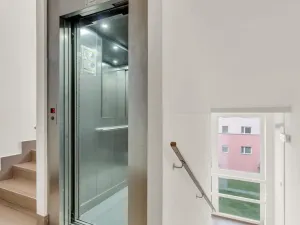 Prodej bytu 4+kk, Praha - Letňany, Místecká, 76 m2