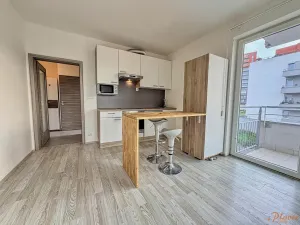 Prodej bytu 1+kk, Praha - Letňany, Hlučkova, 36 m2