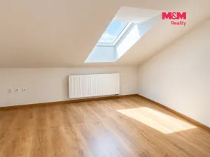 Pronájem bytu 2+kk, Pardubice - Zelené Předměstí, Holcova, 53 m2