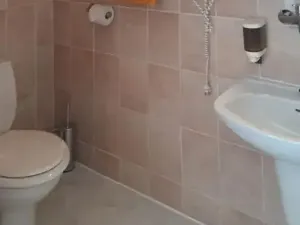 Prodej ubytování, Karlovy Vary, Studentská, 1127 m2