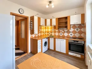 Pronájem bytu 1+1, Praha - Letňany, Křivoklátská, 31 m2
