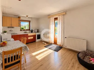 Prodej rodinného domu, Zlín - Kostelec, Květná, 220 m2