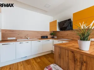 Pronájem bytu 3+kk, Praha - Čakovice, Hakenova, 75 m2