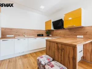 Pronájem bytu 3+kk, Praha - Čakovice, Hakenova, 75 m2