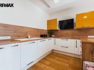 Pronájem bytu 3+kk, Praha - Čakovice, Hakenova, 75 m2