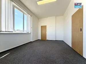 Pronájem kanceláře, Plzeň, Na Roudné, 16 m2